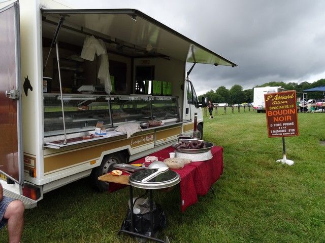 Vide grenier 2014 (32).jpg